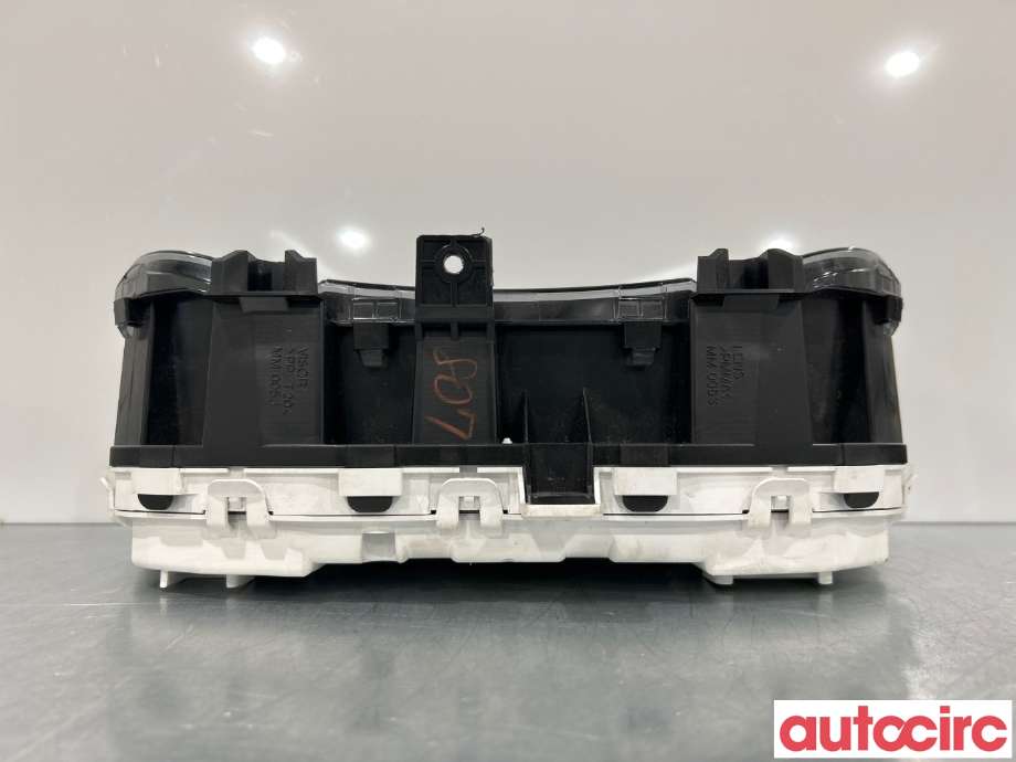 Instrumentpanel til Mitsubishi Outlander 2010-2012 (Type II, Fase 2) (MITSUBISHI|8100B807)