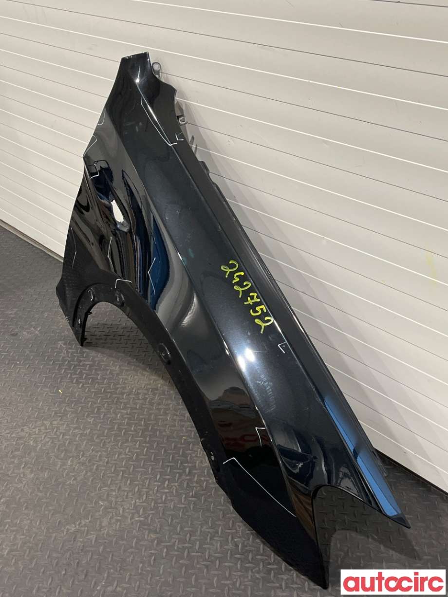 Skjerm høyre foran til BMW X3 2010-2017 (F25) (F25) (BMW|41357267324)