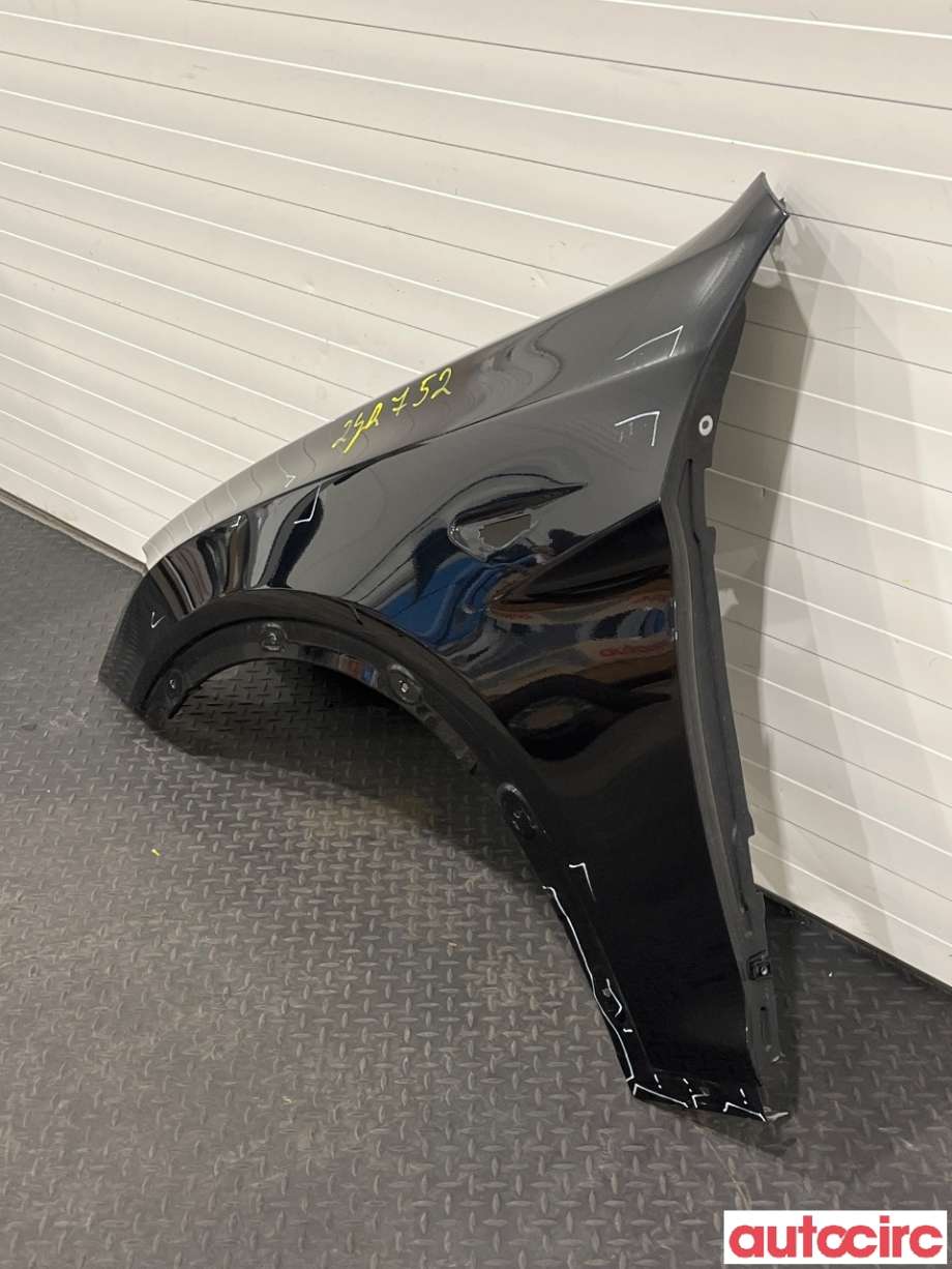 Skjerm venstre foran til BMW X3 2010-2017 (F25) (F25) (BMW|41357267323)