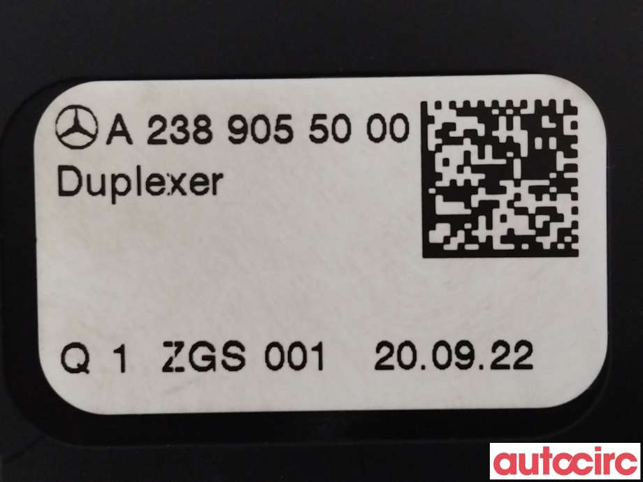 Antenne forsterker til Mercedes EQC 2019-->>  (MERCEDES|A2389055000)
