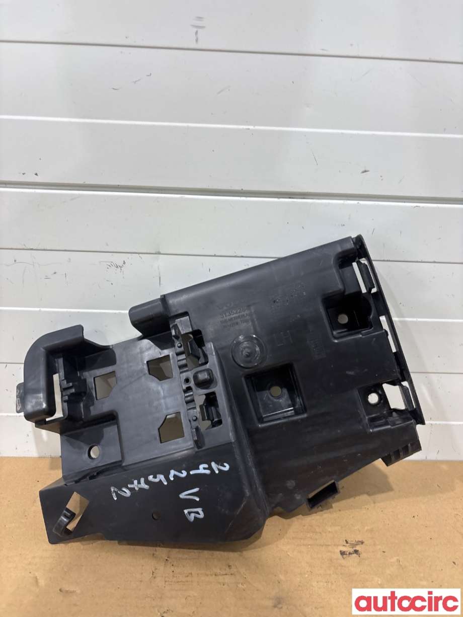 Diverse deler til Volvo V60/V60 CC, 2013-2018 (Type I, Fase 2)  (VOLVO|31352284)