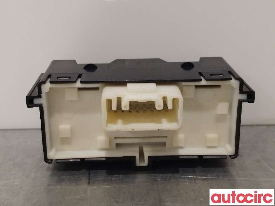 Bryter diverse til Toyota Auris 2013-2015 (Type II, Fase 1)  (TOYOTA|8497002060||84970-02060)