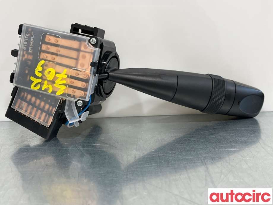 Bryter blink til Suzuki Vitara 2015-->> (Type IV)  (SUZUKI|37210-61M50)