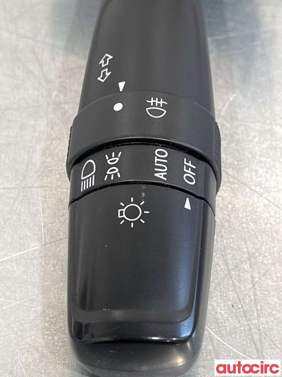 Bryter blink til Suzuki Vitara 2015-->> (Type IV)  (SUZUKI|37210-61M50)