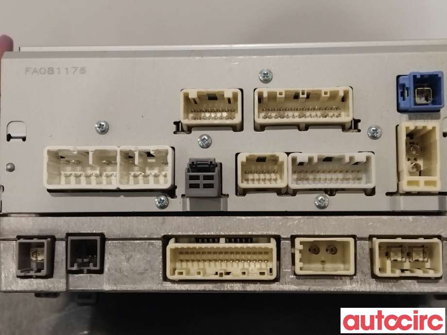 Bilstereo til Toyota Auris 2013-2015 (Type II, Fase 1)  (TOYOTA|8614002030)