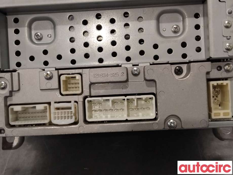 Bilstereo til Toyota Urban Cruiser 2009-2014  (TOYOTA|8612052580)