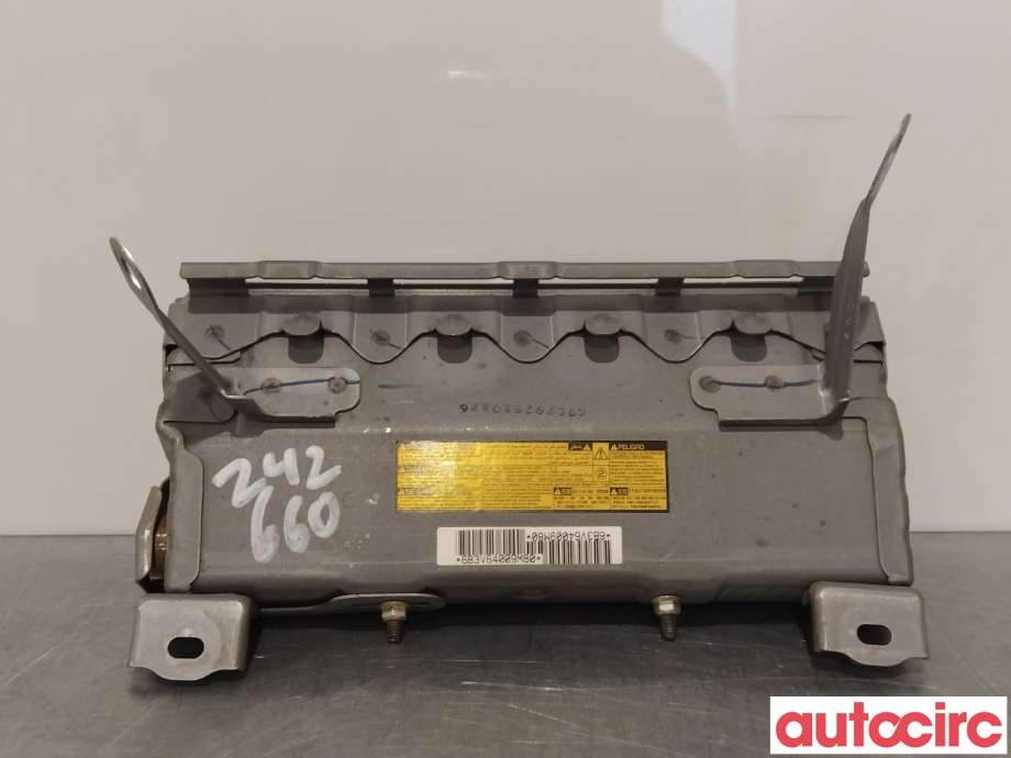 Airbag kne til Toyota Urban Cruiser 2009-2014  (TOYOTA|7390052030B0|)
