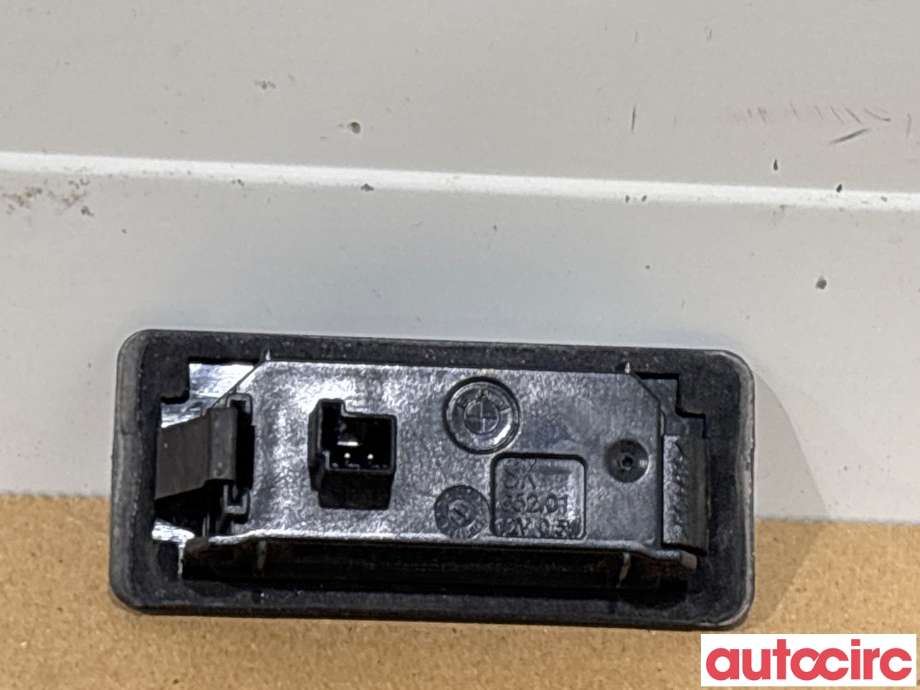 Skiltlys til BMW 3-Serie 2012-2018 (F30/F31/F34) (F30/F31/F34) (BMW|63267193293|)