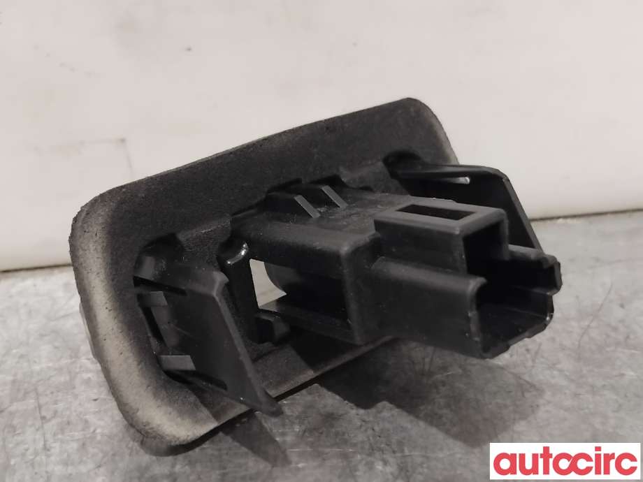 Skiltlys til Toyota Verso 2009-2016 (Type III)  (TOYOTA|812700D120|)