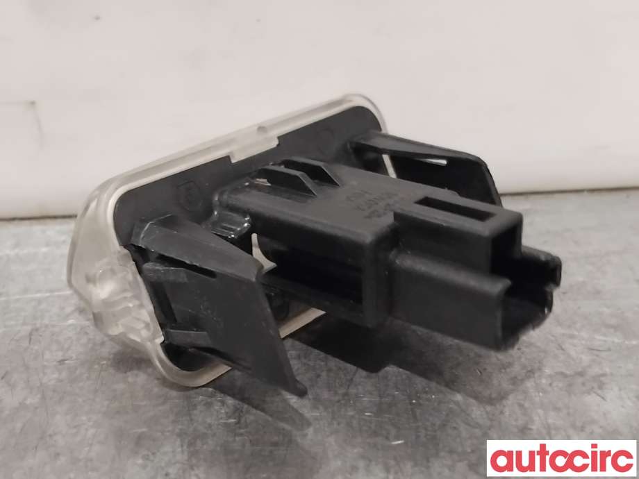 Skiltlys til Toyota Verso 2009-2016 (Type III)  (TOYOTA|812700D120|)