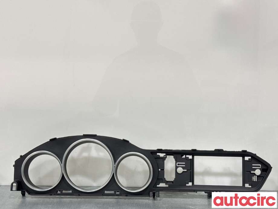 Dashbord diverse til Mercedes C-Klasse 2011-2014 (Fase 2) (W204) (W204) (MERCEDES|A2046890239|)