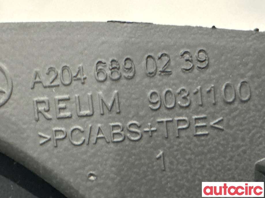 Dashbord diverse til Mercedes C-Klasse 2011-2014 (Fase 2) (W204) (W204) (MERCEDES|A2046890239|)