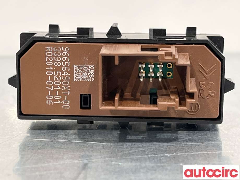 Bryter Antispinn til Peugeot 5008 2010-2017 (Type I) (PEUGEOT|96656490ZD|6490V7|96656490XT)