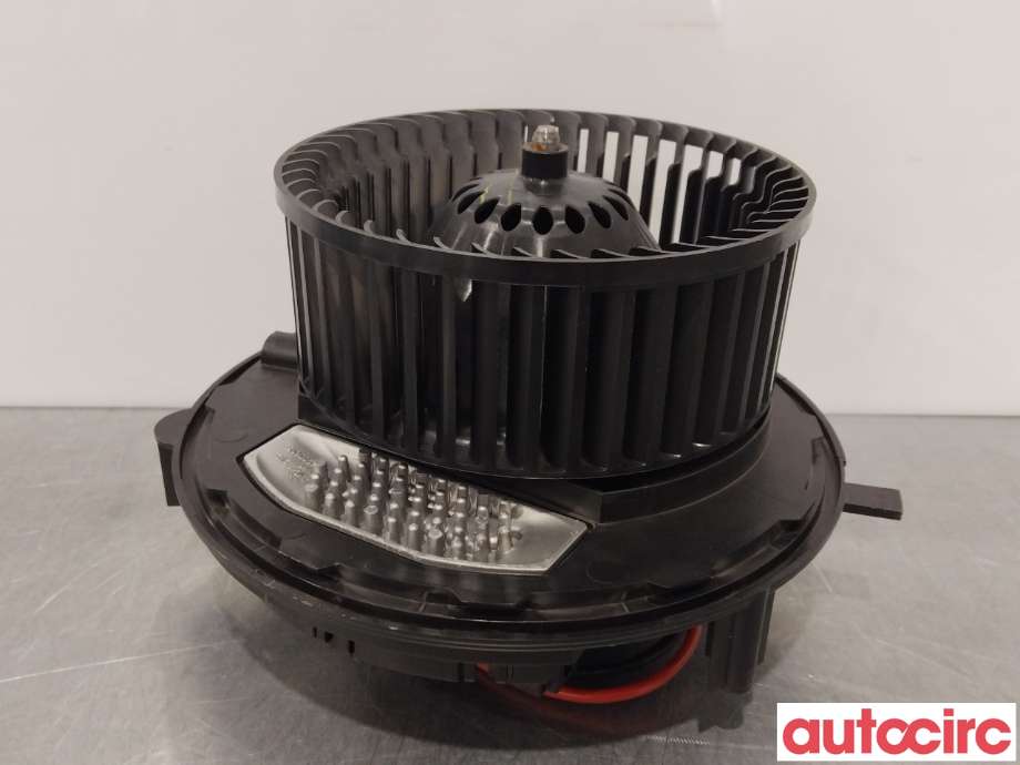 Varmeapparat motor til Škoda Octavia 2017-2020 (Type III, Fase 2) (SKODA|5WB819015A||5WB819015C)
