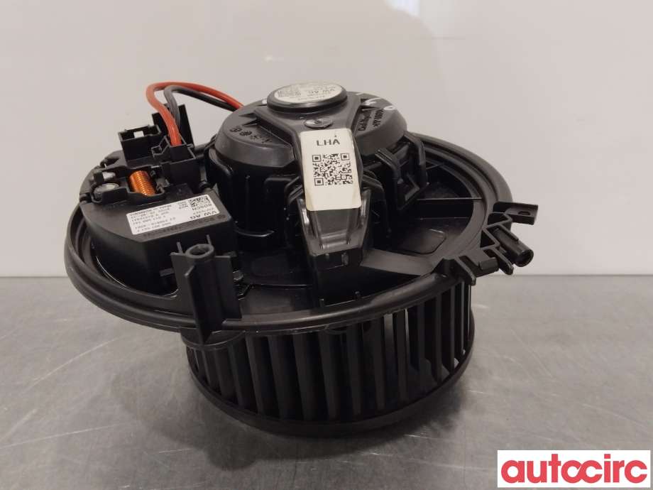 Varmeapparat motor til Škoda Octavia 2017-2020 (Type III, Fase 2) (SKODA|5WB819015A||5WB819015C)