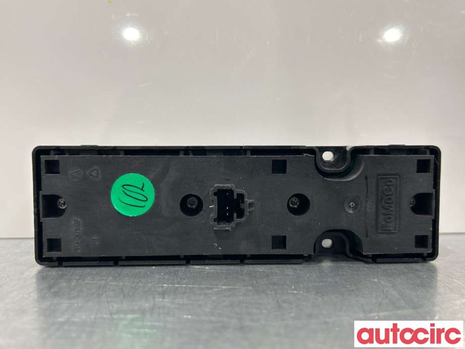 Bryter ruteheis til Ford Mondeo 2014-2019 (Type V, Fase 1)  (FORD|1946785|DG9T-14540-DDW)