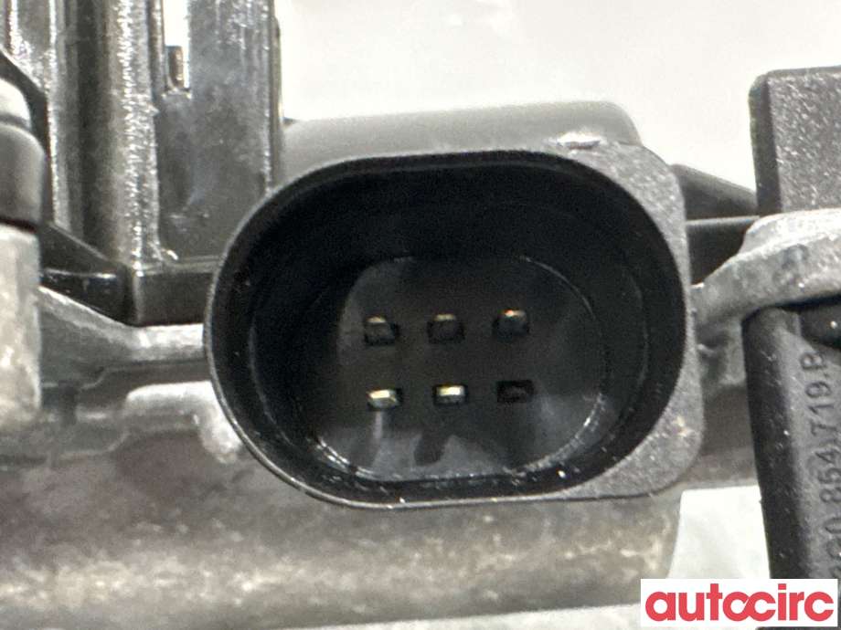 Baklukeåpner motor til VW Passat 2015-2019 (Fase 1) (B8) (B8) (VOLKSWAGEN|3G0827887C||3G0827887B)