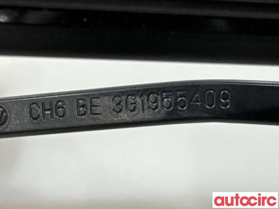 Viskerarmer frontrute til VW Passat 2015-2019 (Fase 1) (B8) (B8) (VOLKSWAGEN|3G1955409|)