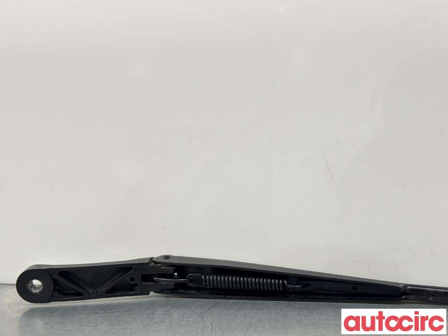 Viskerarmer frontrute til VW Passat 2015-2019 (Fase 1) (B8) (B8) (VOLKSWAGEN|3G1955410|)