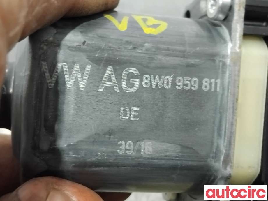 Ruteheis venstre bak til Audi A4 2015-2019 (Type V, Fase 1) (B9) (B9) (AUDI|8W0959811|0130822669)