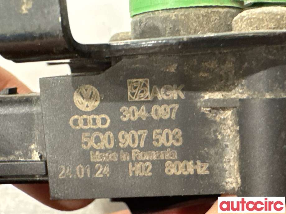 Sensor nivå til VW Passat 2015-2019 (Fase 1) (B8) (B8) (VOLKSWAGEN|5Q0512521J|)