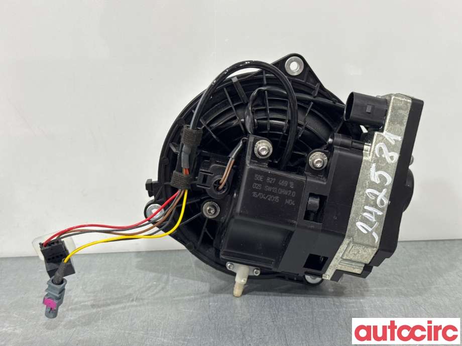 Bakluke/bakdør håndtak til VW e-Golf 2014-2017 (Fase 1)  (VOLKSWAGEN|5GE827469E||5GE827469F)