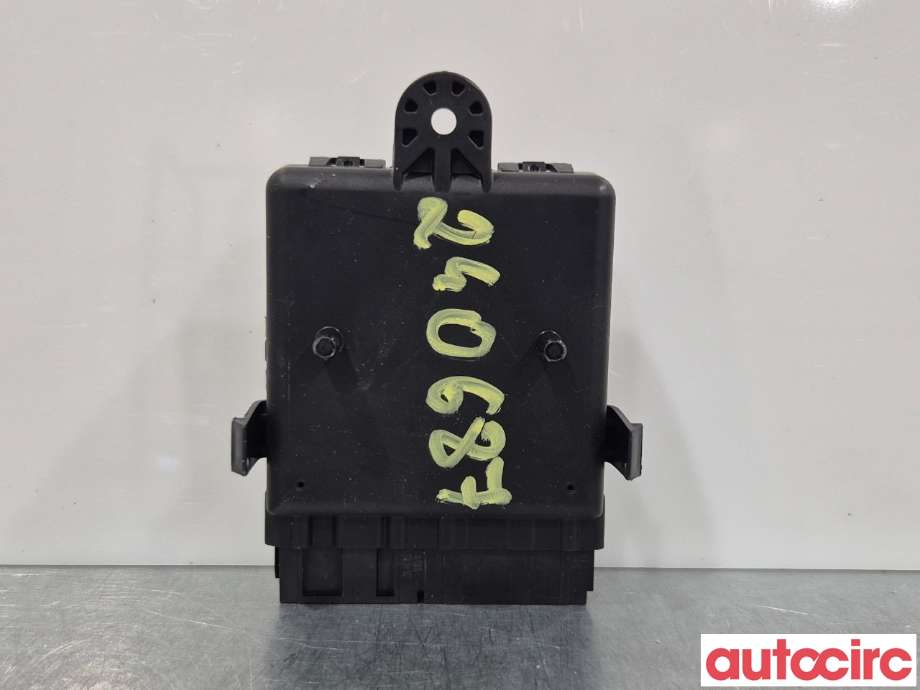 Styreenhet diverse til Opel Astra K 2015-->>  (OPEL|13523764|13511685)