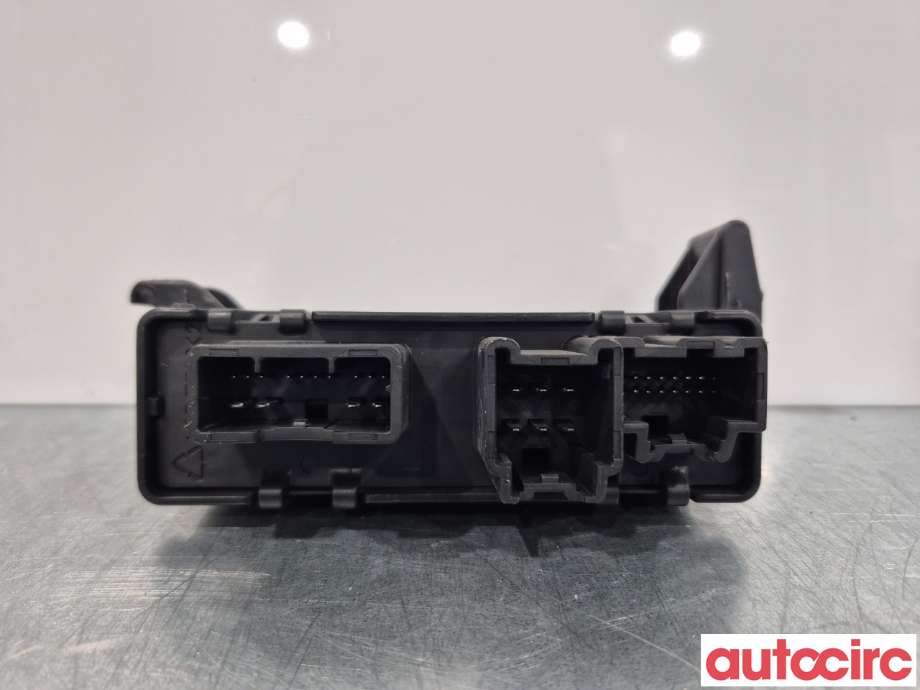 Styreenhet elektrisk bakluke til Opel Astra K 2015-->> (OPEL|22940857|23247433)
