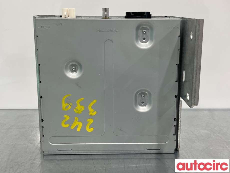Bilstereo diverse til Tesla Model X 2016-->>  (TESLA|1052609-00-A)