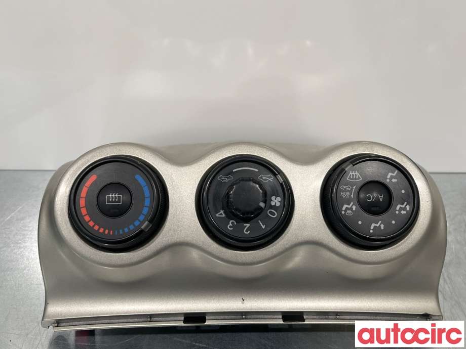 Varmeapparat betjening til Toyota Urban Cruiser, 2009-2014  (TOYOTA|5590052640B0)