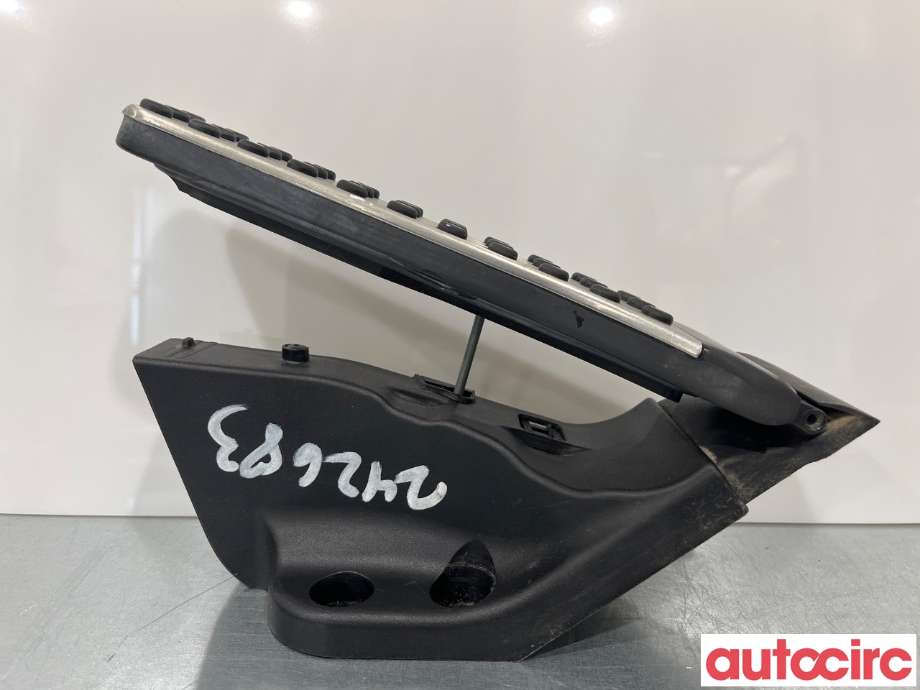 Pedal gass til Mercedes E-Klasse 2016-2023 (W213) (W213) (MERCEDES|A2053000104)