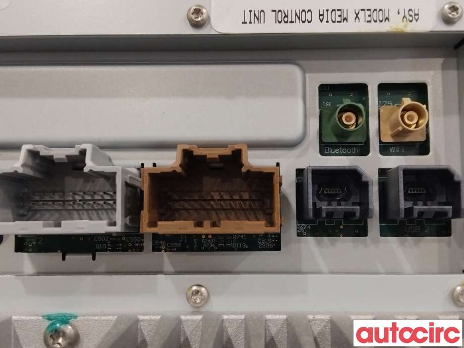 Multimedia display (MCU - Media Controller Unit) til Tesla Model X 2016-->>  (TESLA|1084333-00-A|1045006-03-E)