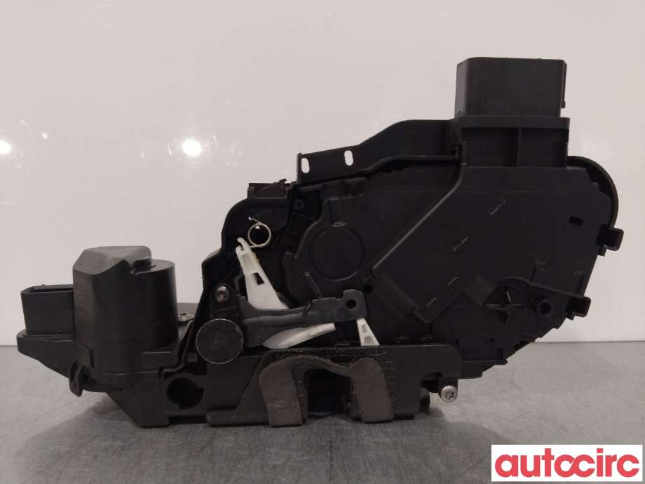 Låsekasse venstre foran til Ford Kuga 2008-2012 (Type I)  (FORD|1523321|8V4A-S21813-BA)