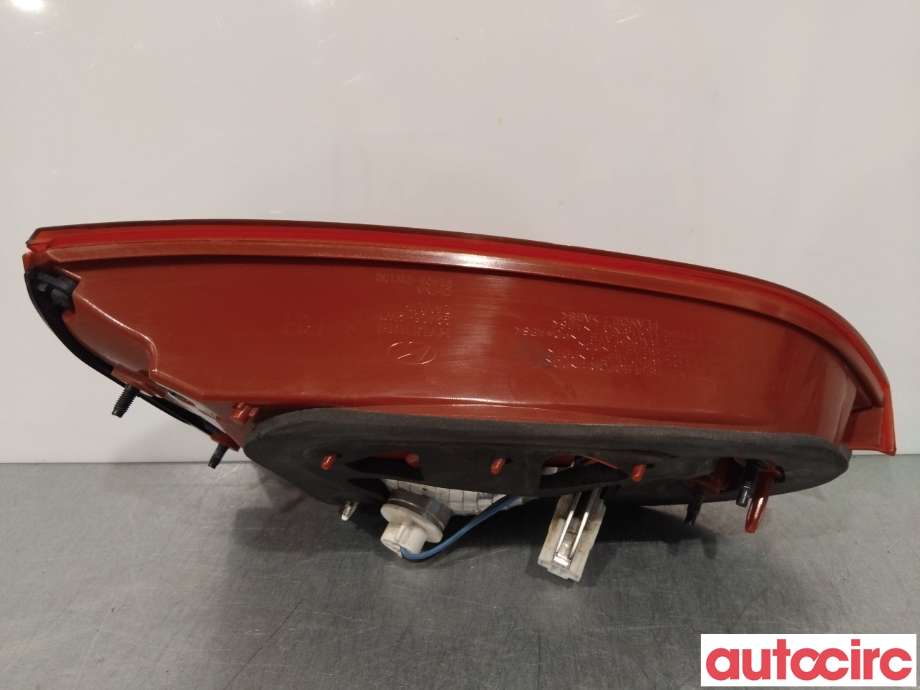 Baklykt høyre indre til Hyundai Santa Fe 2012-2020 (Type III)  (HYUNDAI|924062W135)