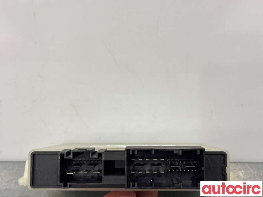 Styreenhet diverse til Mercedes Vito 2014-->> (W447) (W447) (MERCEDES|A0009009547|AAA9743490000)