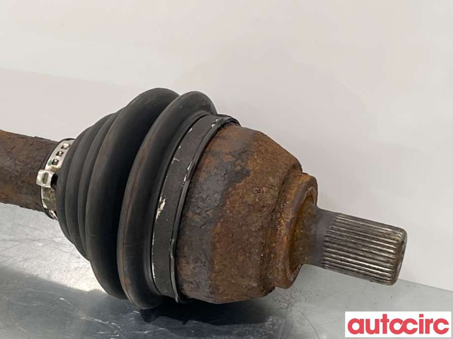 Drivaksel høyre foran til Ford Focus 2008-2010 (Type II, Fase 2)  (FORD|1784751|)