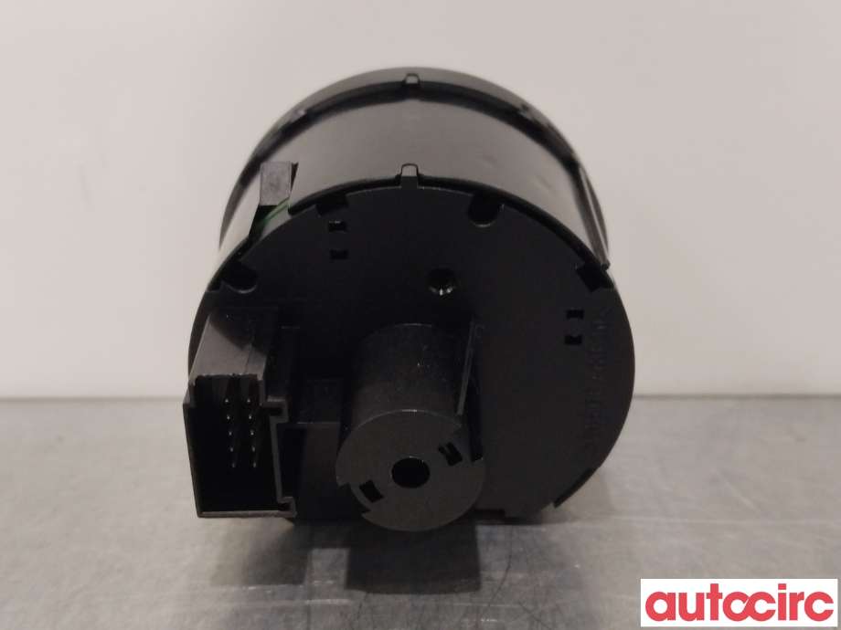 Bryter lys til VW Touran 2010-2015 (Type I, Fase 3)  (VOLKSWAGEN|3C8941431A|)