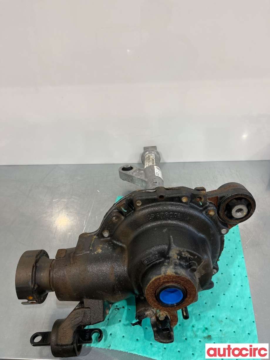 Kardang til Ford Ranger / Ranger Raptor 2015-2022  (FORD|2594845|MB3W3B079GDB)