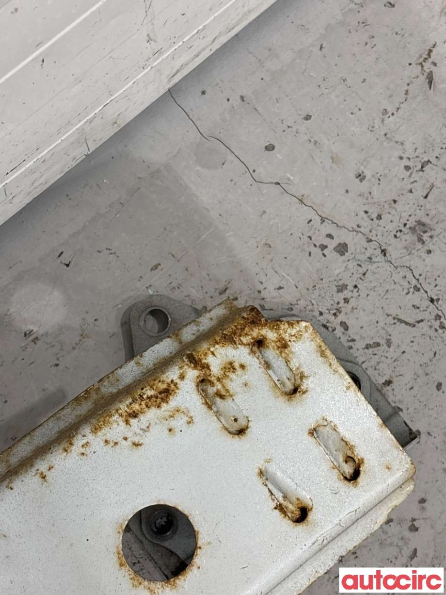 Støtfangerforsterkning bak til Toyota Yaris 2012-2014 (Type III, Fase 1) (TOYOTA|520230D080|)