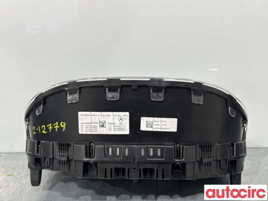 Instrumentpanel til Mercedes Vito 2014-->> (W447) (W447) (MERCEDES|A4479005420|A3C1069021000|A4479006724)