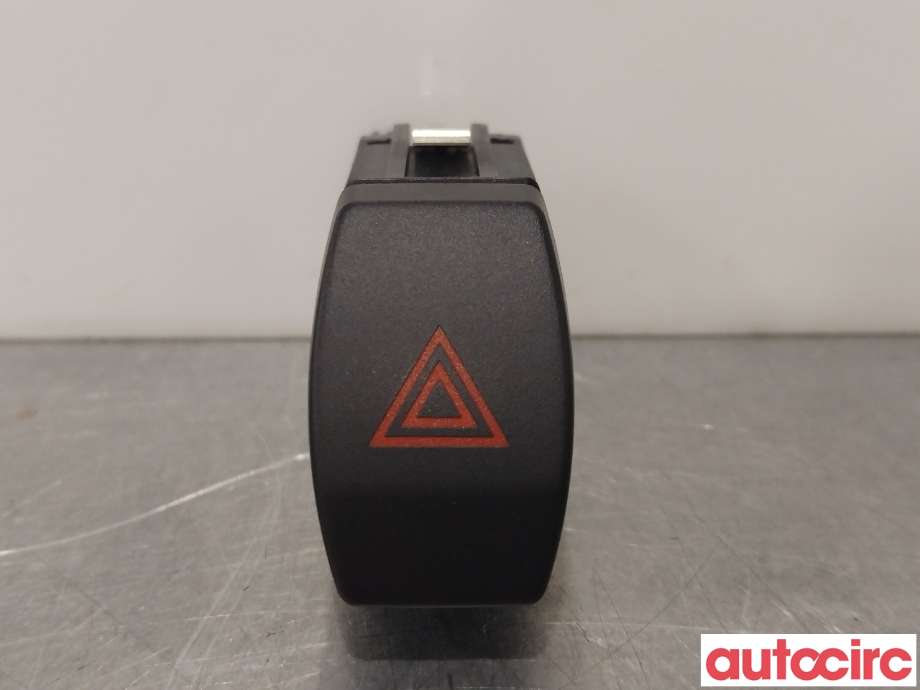 Bryter nødblink til BMW X5, 2013-2018 (F15) (F15) (BMW|61319389075)