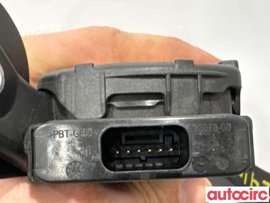 Pedal gass til Tesla Model X 2016-->>  (TESLA|1005307-00-A||6PV933370-17)