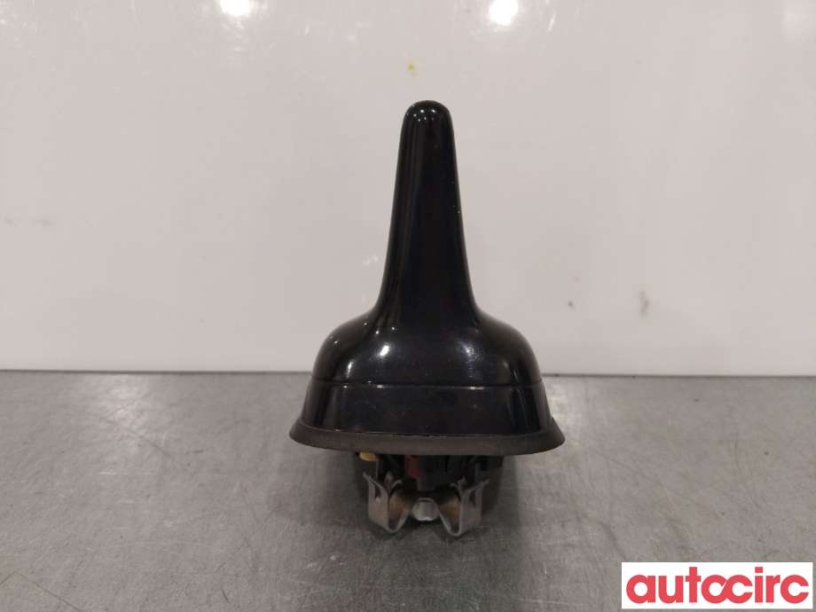 Antenne navigasjon til VW Passat 2015-2019 (Fase 1) (B8) (B8) (VOLKSWAGEN|5Q0035507AG)