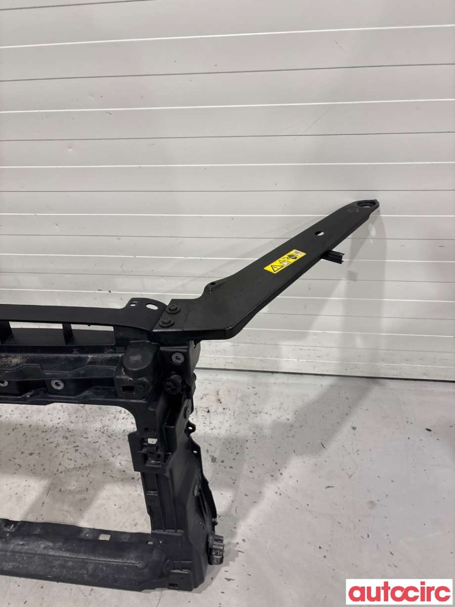 Frontplate til VW Passat 2015-2019 (Fase 1) (B8) (B8) (VOLKSWAGEN|3G0805588AC|)