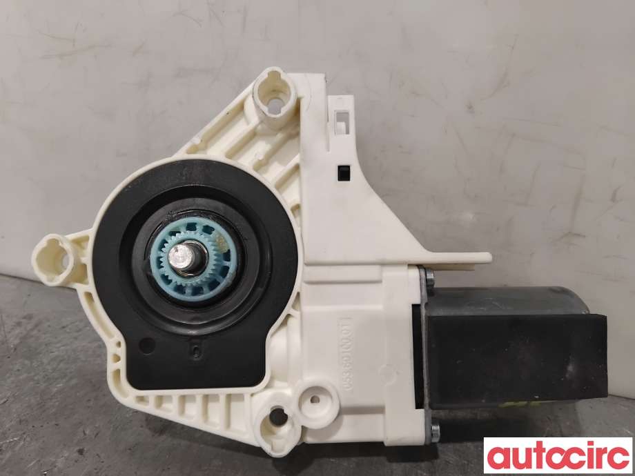 Ruteheis høyre foran til Audi A4 2007-2014 (Type IV) (B8) (B8) (AUDI|8T0959802B|1101-A66633-110|8K0959802A)