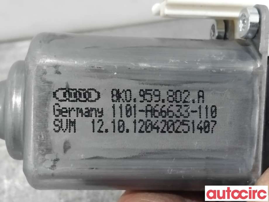 Ruteheis høyre foran til Audi A4 2007-2014 (Type IV) (B8) (B8) (AUDI|8T0959802B|1101-A66633-110|8K0959802A)