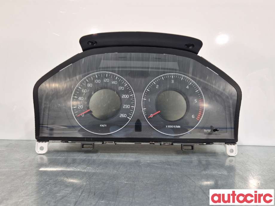 Instrumentpanel til Volvo V70, 2007-2013 (Type III, Fase 1)  (VOLVO|36002195)