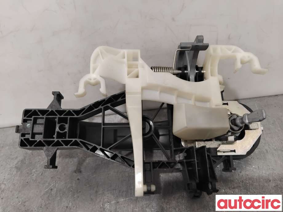 Dørhåndtak utv høyre til VW Transporter / Caravelle 2015-2019 (T6) (T6) (VOLKSWAGEN|7E0843703B||7E0843352C)
