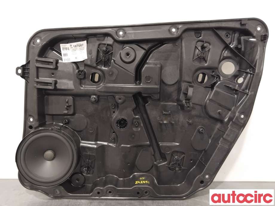 Ruteheis til Mercedes B-Klasse 2011-2018 (W246) (W246) (MERCEDES|A2467205800|)