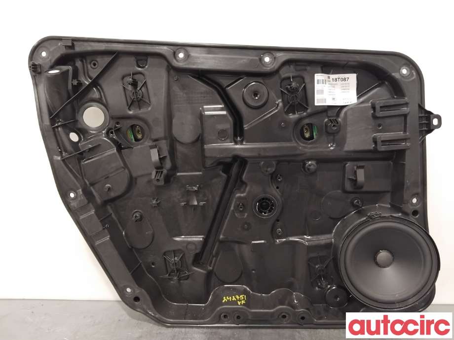 Ruteheis til Mercedes B-Klasse 2011-2018 (W246) (W246) (MERCEDES|A2467205700|)